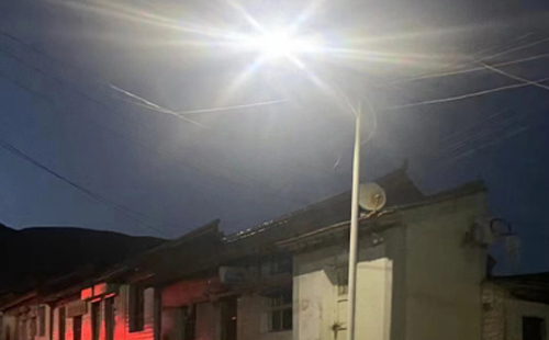 农村院子里最适合的崆峒太阳能路灯亮度与安装要点