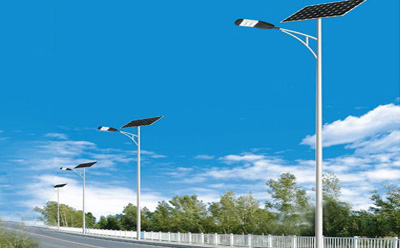 农村道路装崆峒太阳能路灯选多大瓦数实测